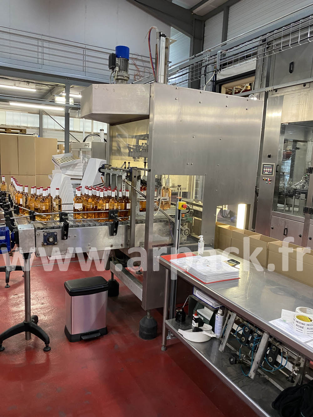 Formeuse de caisses americaines, encaisseuse, fermeuse