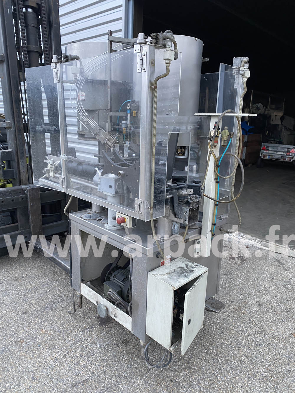 Sertisseuse à vis aluminium 3 têtes
