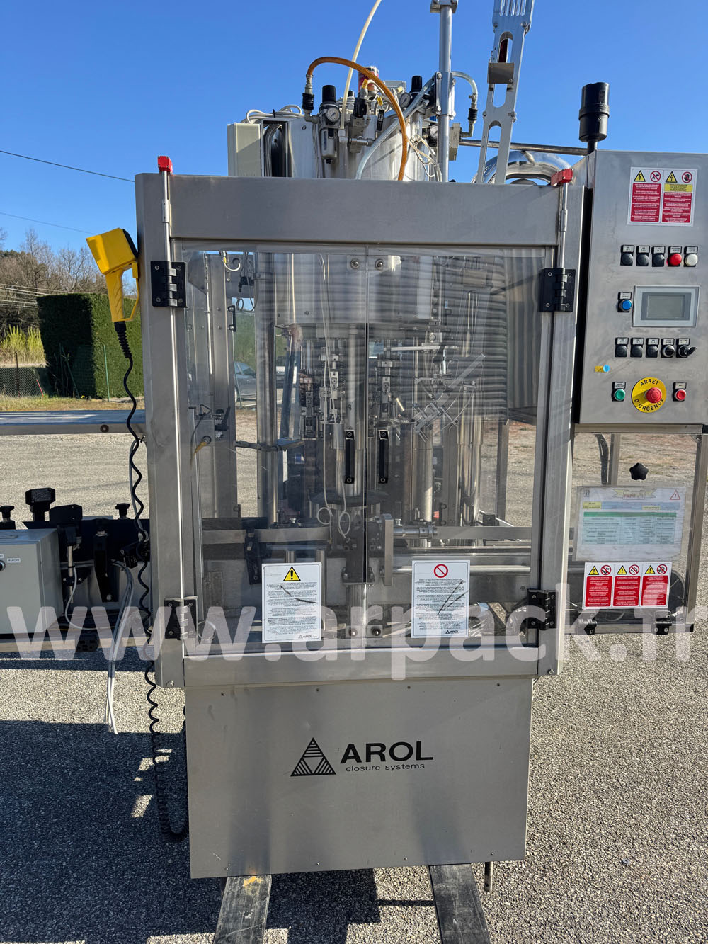 Capsuleuse à vis 7 000 bouteilles/heures