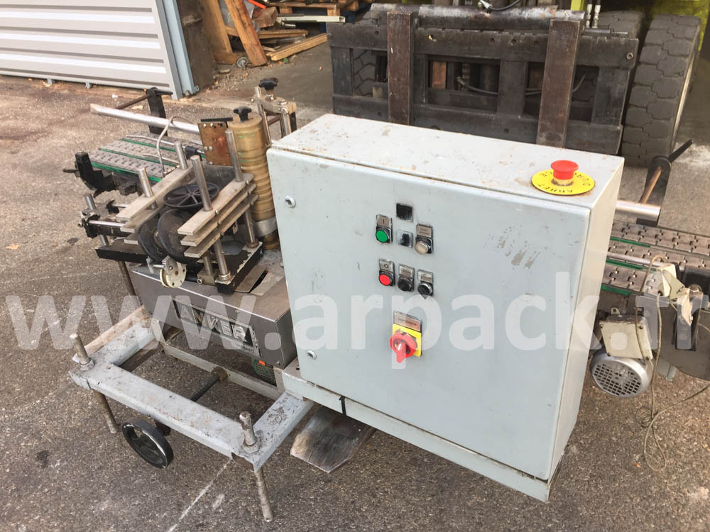 Etiqueteuse de cartons Anker
