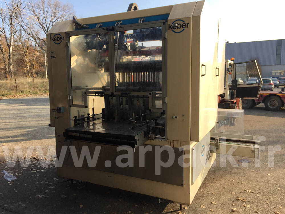 Encaisseuse vin mousseux 8000 b/h Keber