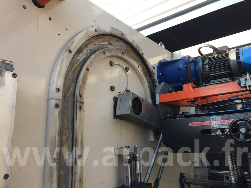 Encaisseuse vin mousseux 8000 b/h Keber