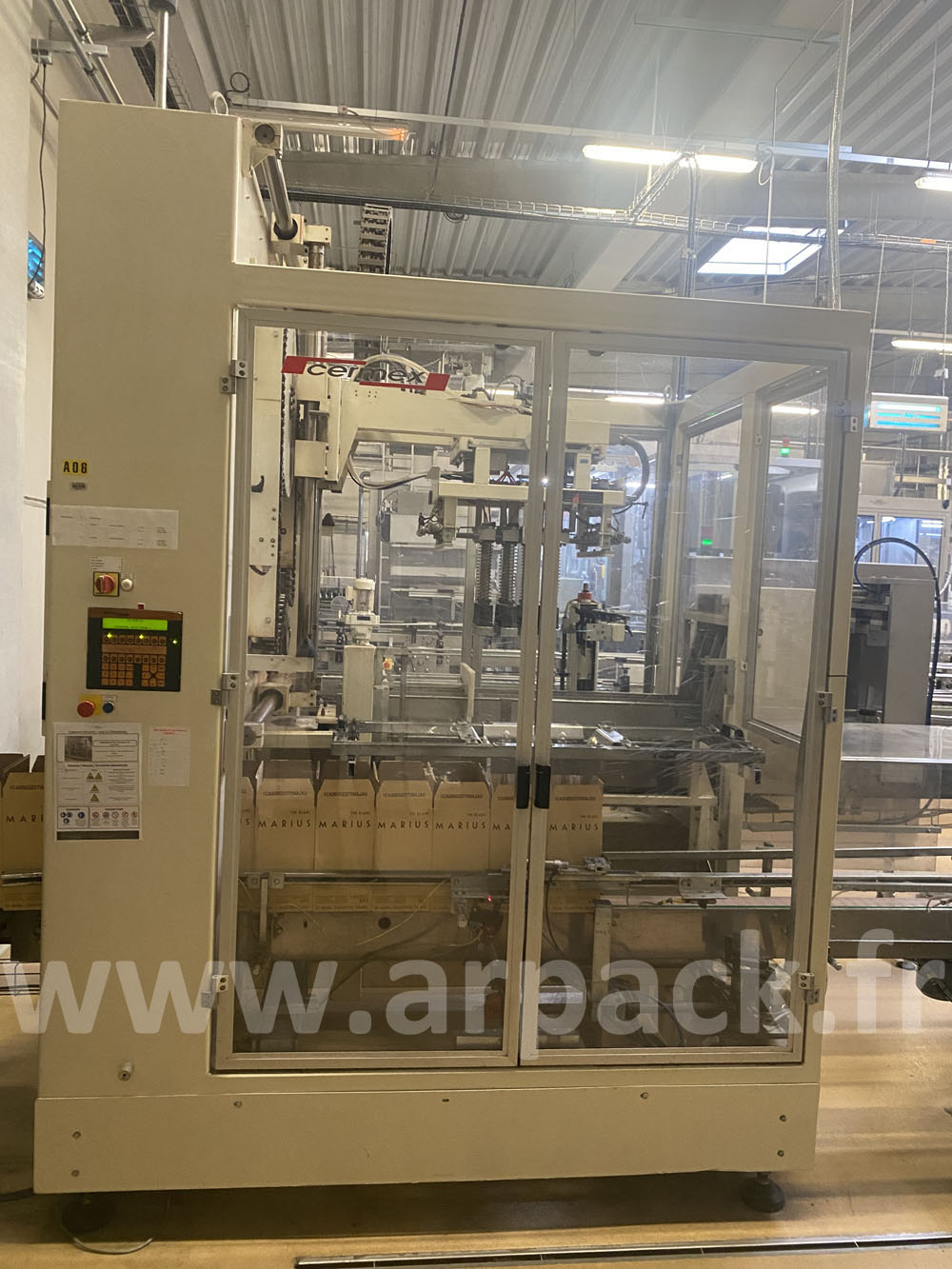 Encaisseuse verticale Cermex 6000 bouteilles par heure
