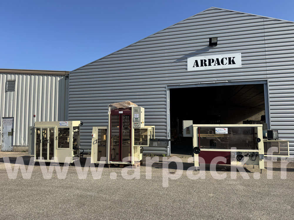 End of line forming, case packing, gluing Savoye